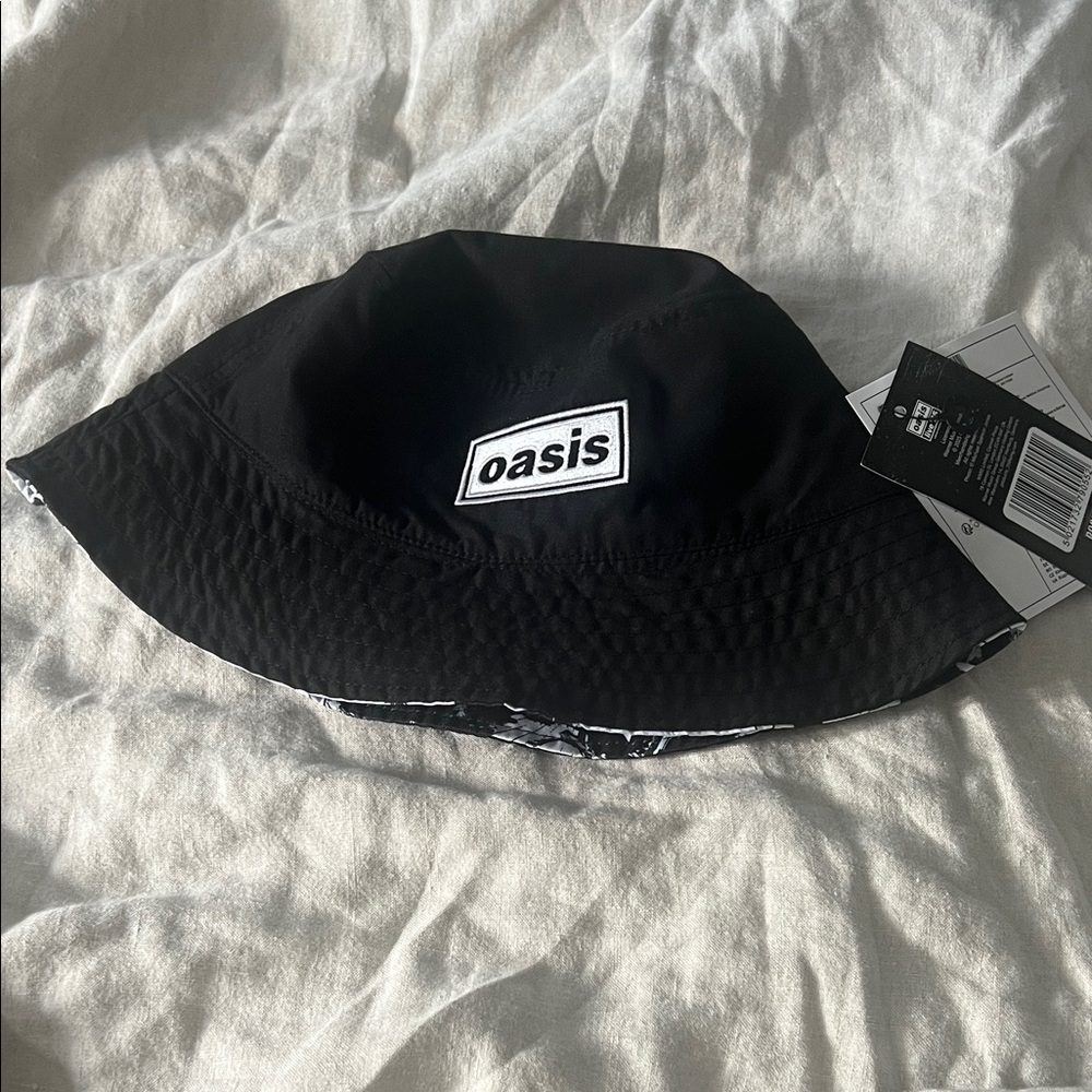 Oasis “Definitely Maybe” Black Bucket Hat